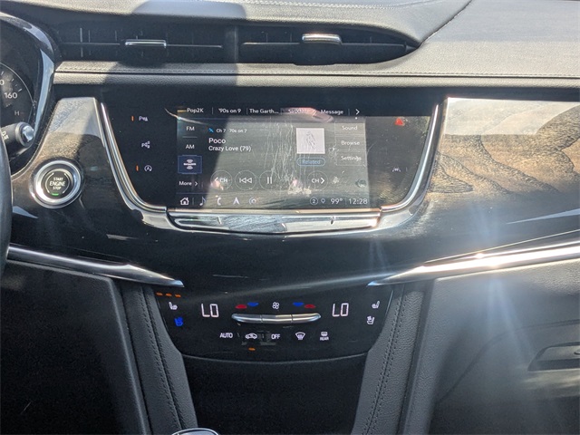 Vehicle image 18 of 26