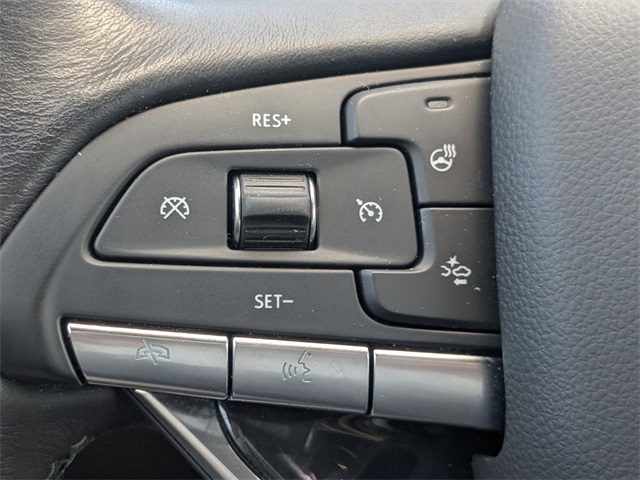 Vehicle image 24 of 26