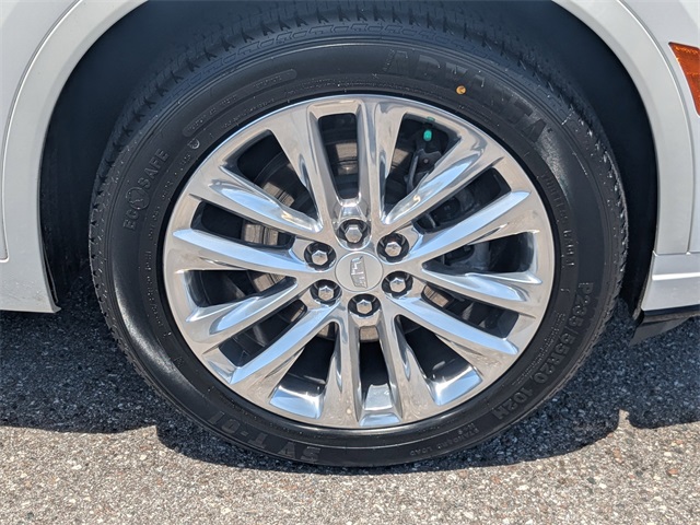 Vehicle image 8 of 26