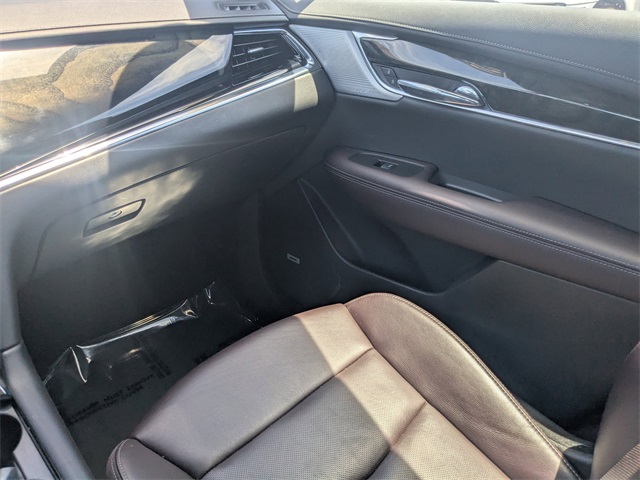 Vehicle image 11 of 26