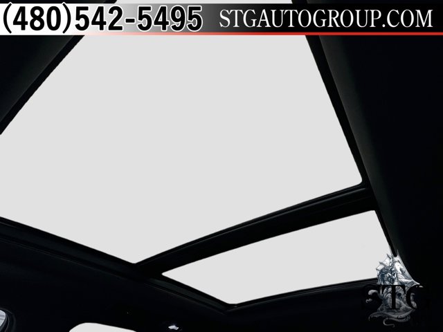 Vehicle image 18 of 25