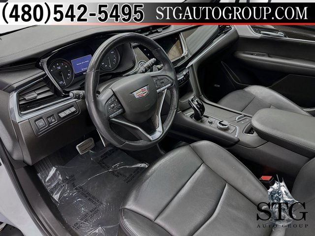 Vehicle image 14 of 25