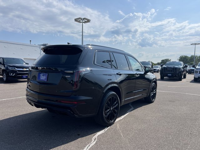 Vehicle image 4 of 28