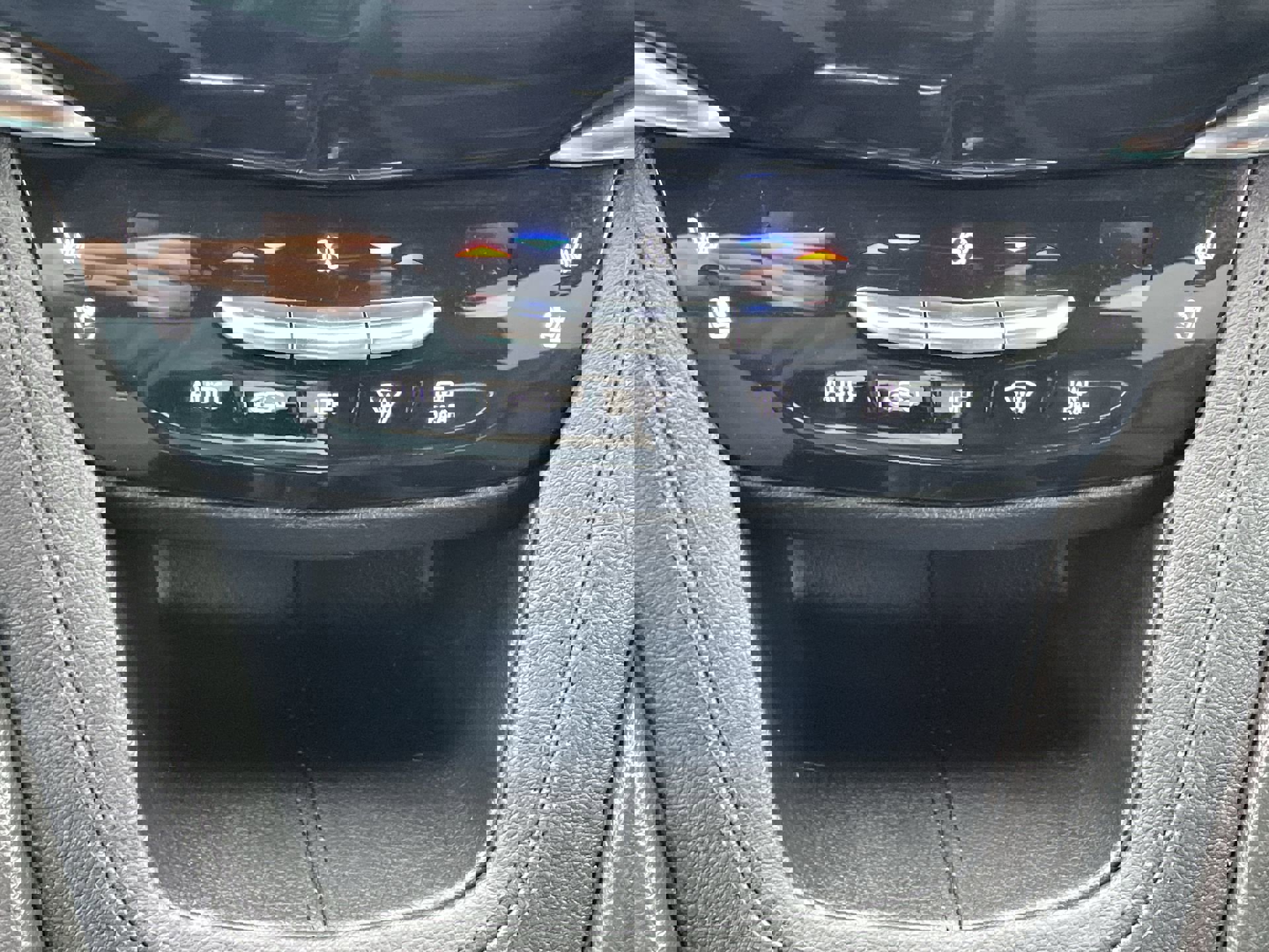 Vehicle image 18 of 36