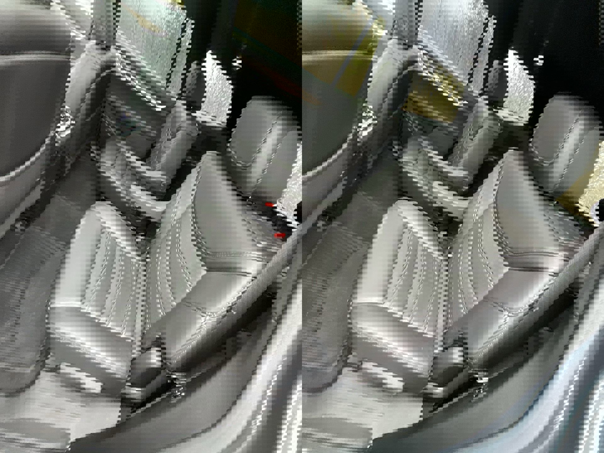 Vehicle image 26 of 36