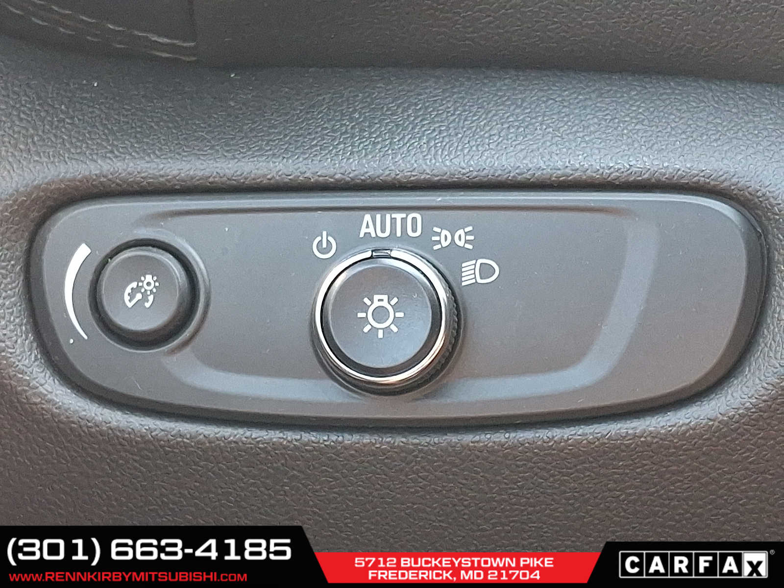 Vehicle image 21 of 31