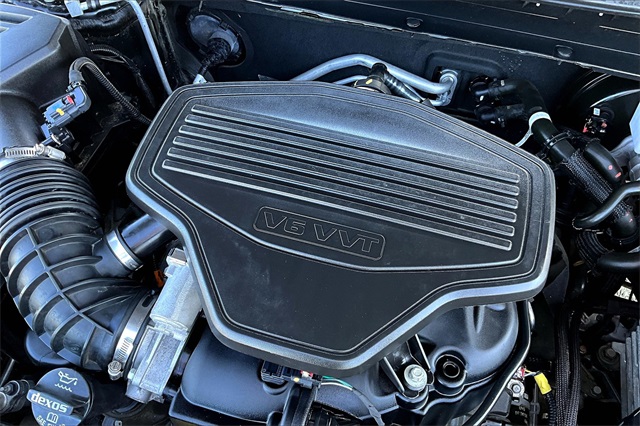 Vehicle image 27 of 32