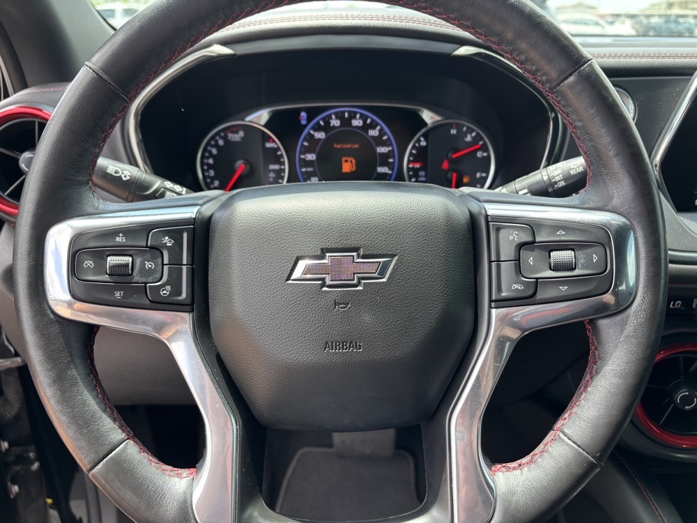 Vehicle image 15 of 34