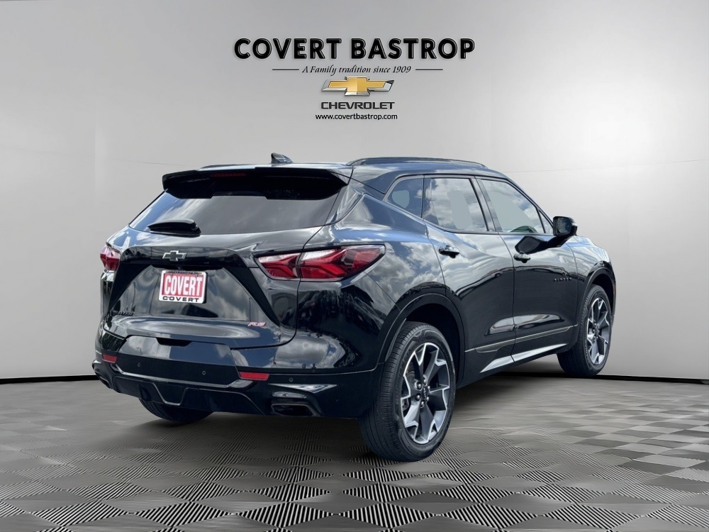 Vehicle image 3 of 34