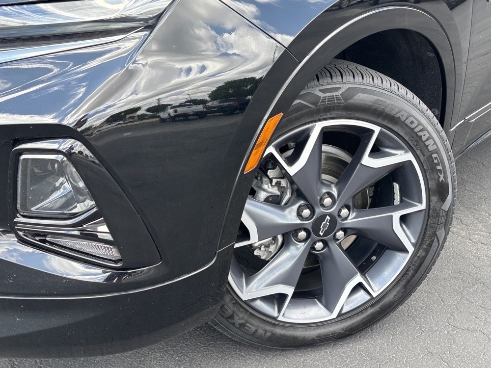 Vehicle image 6 of 34
