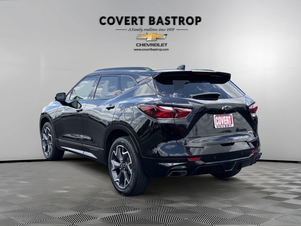 Vehicle image 4 of 34