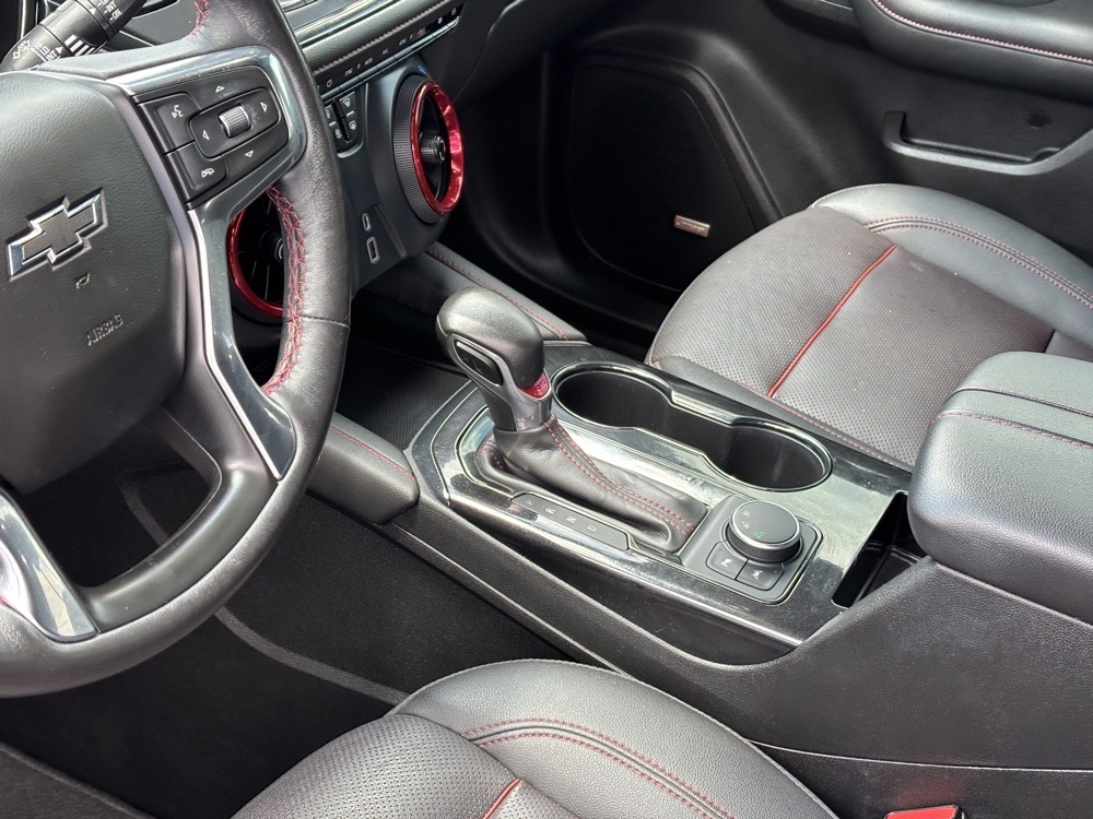 Vehicle image 12 of 34