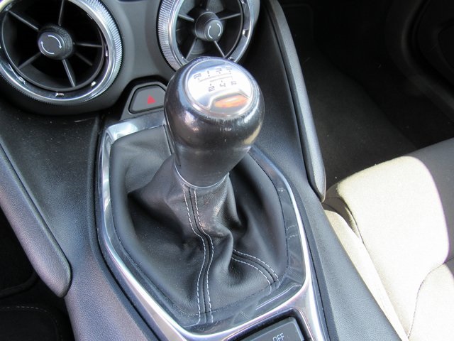 Vehicle image 26 of 40