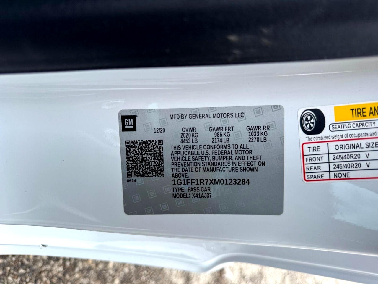 Vehicle image 16 of 27