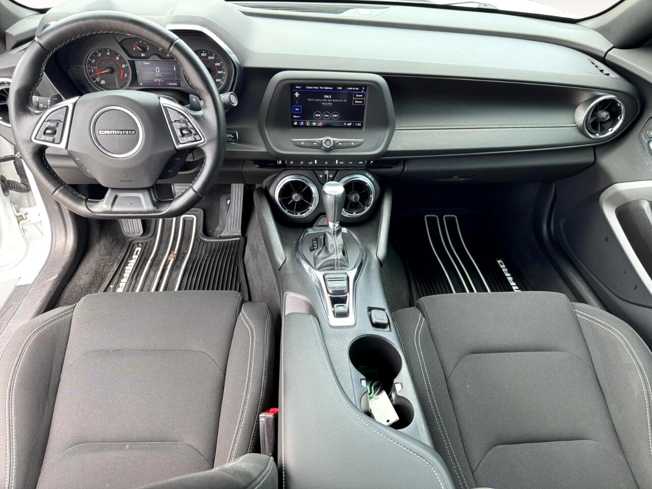 Vehicle image 23 of 27