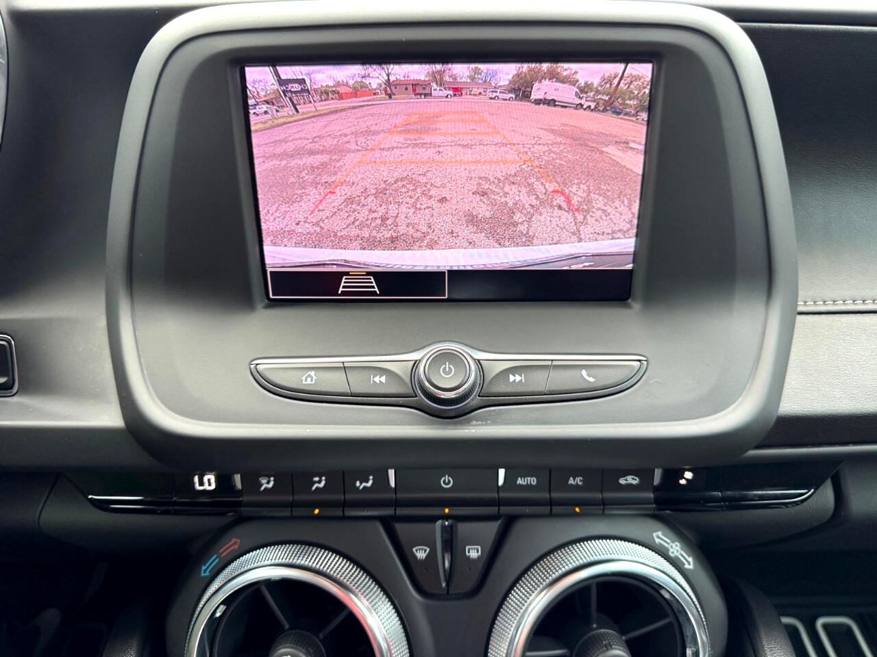 Vehicle image 22 of 27
