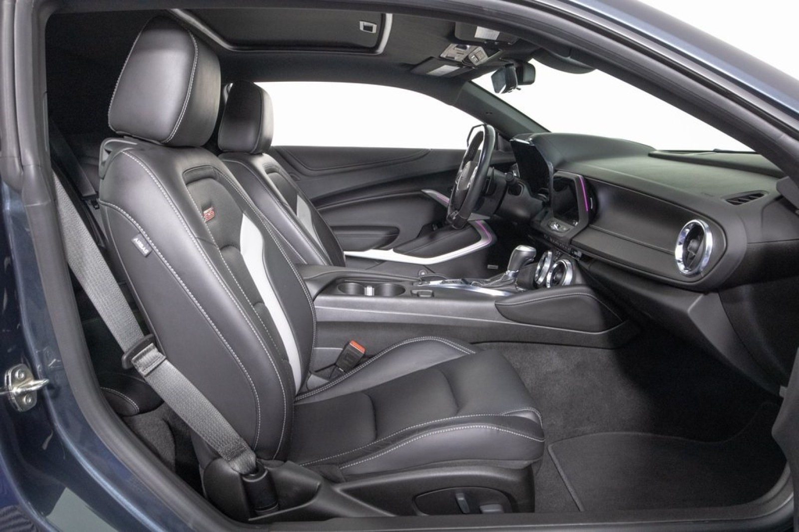 Vehicle image 9 of 25