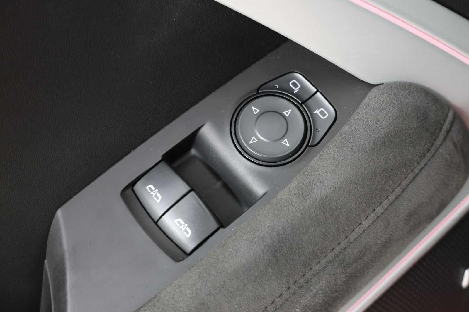 Vehicle image 42 of 49