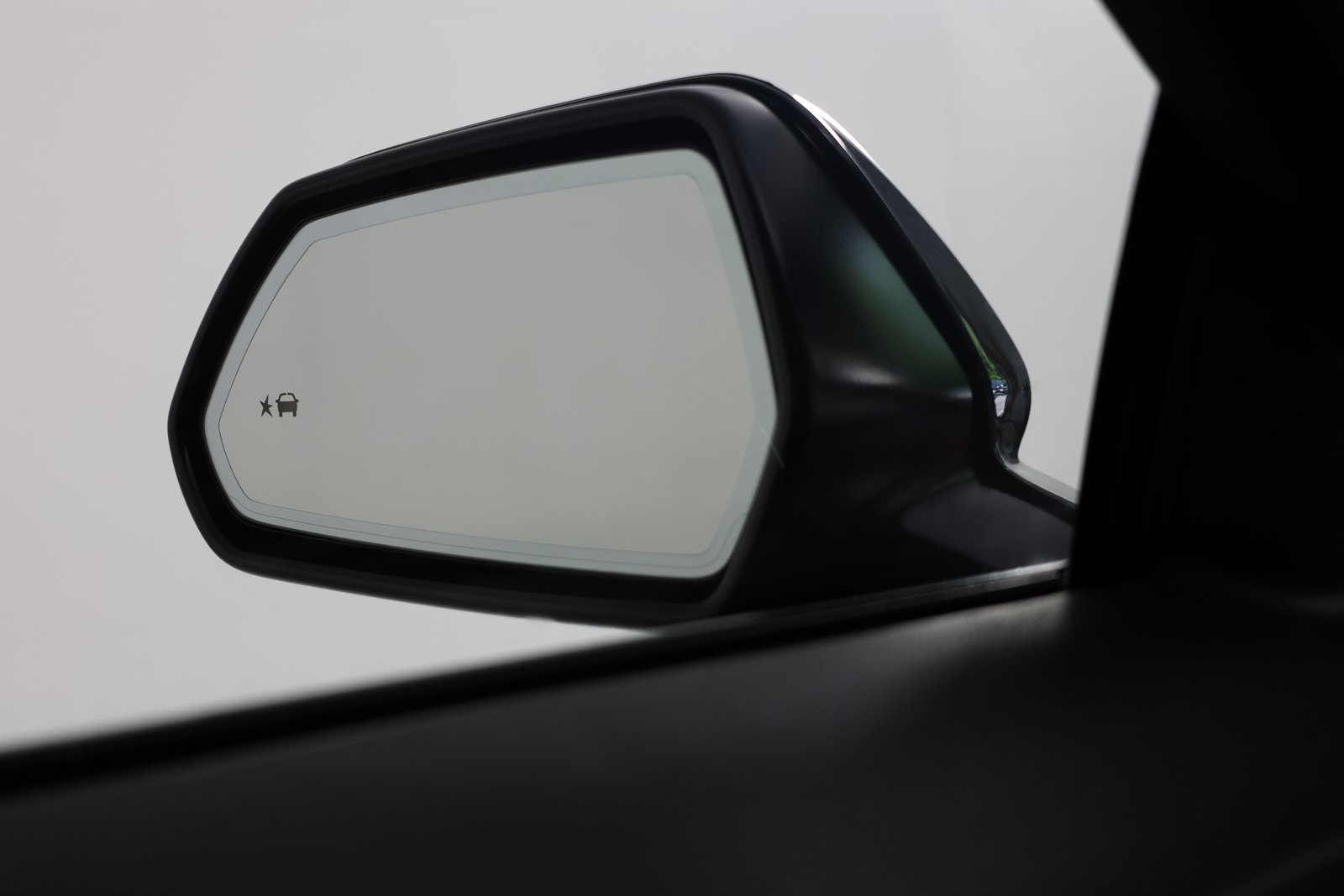 Vehicle image 47 of 49