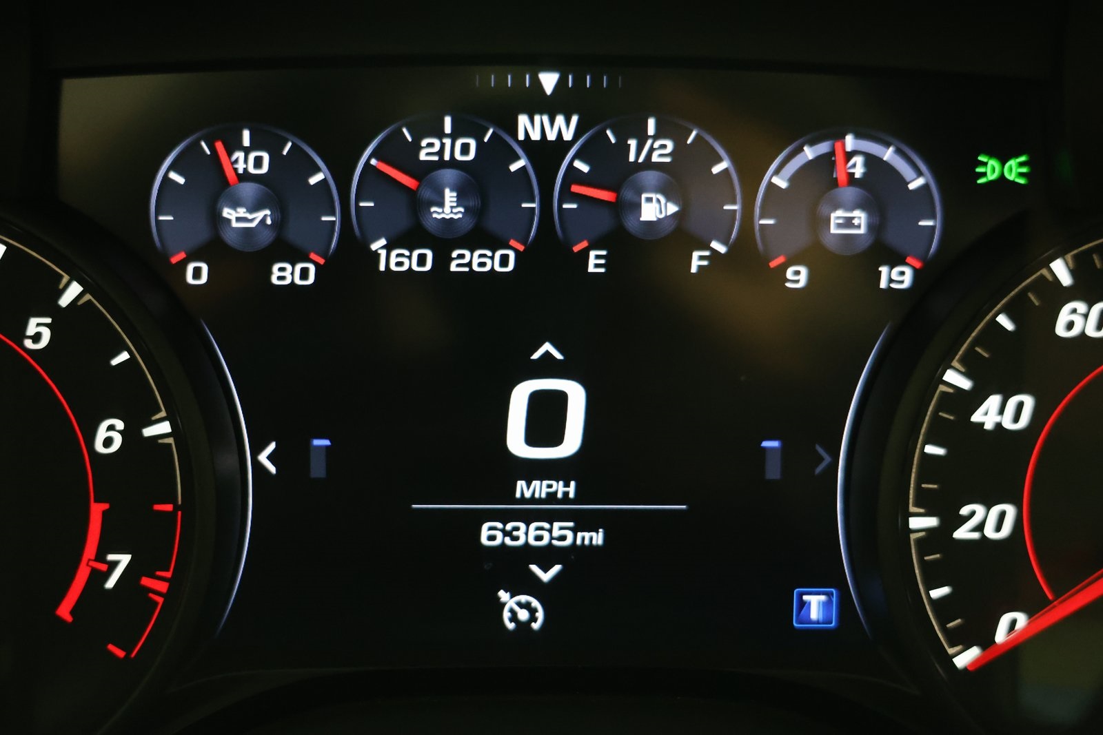Vehicle image 27 of 49