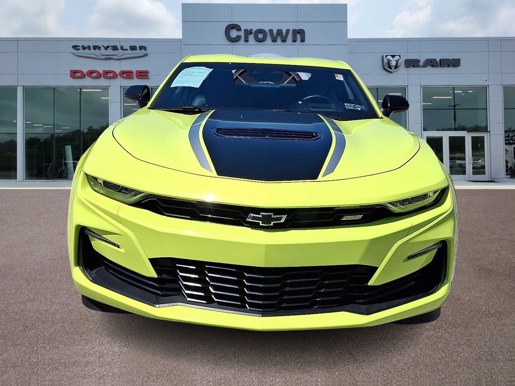 2021 Chevrolet Camaro 2SS Image 2 of 30