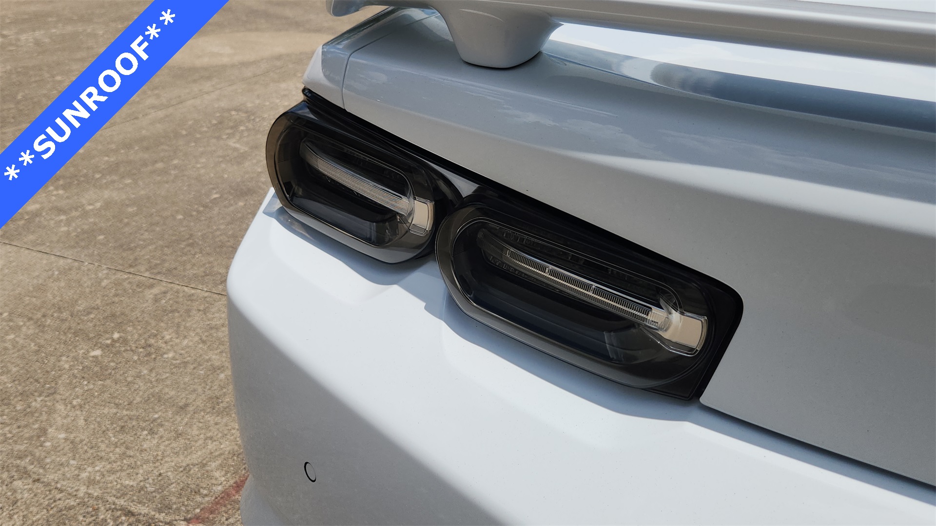 Vehicle image 27 of 35