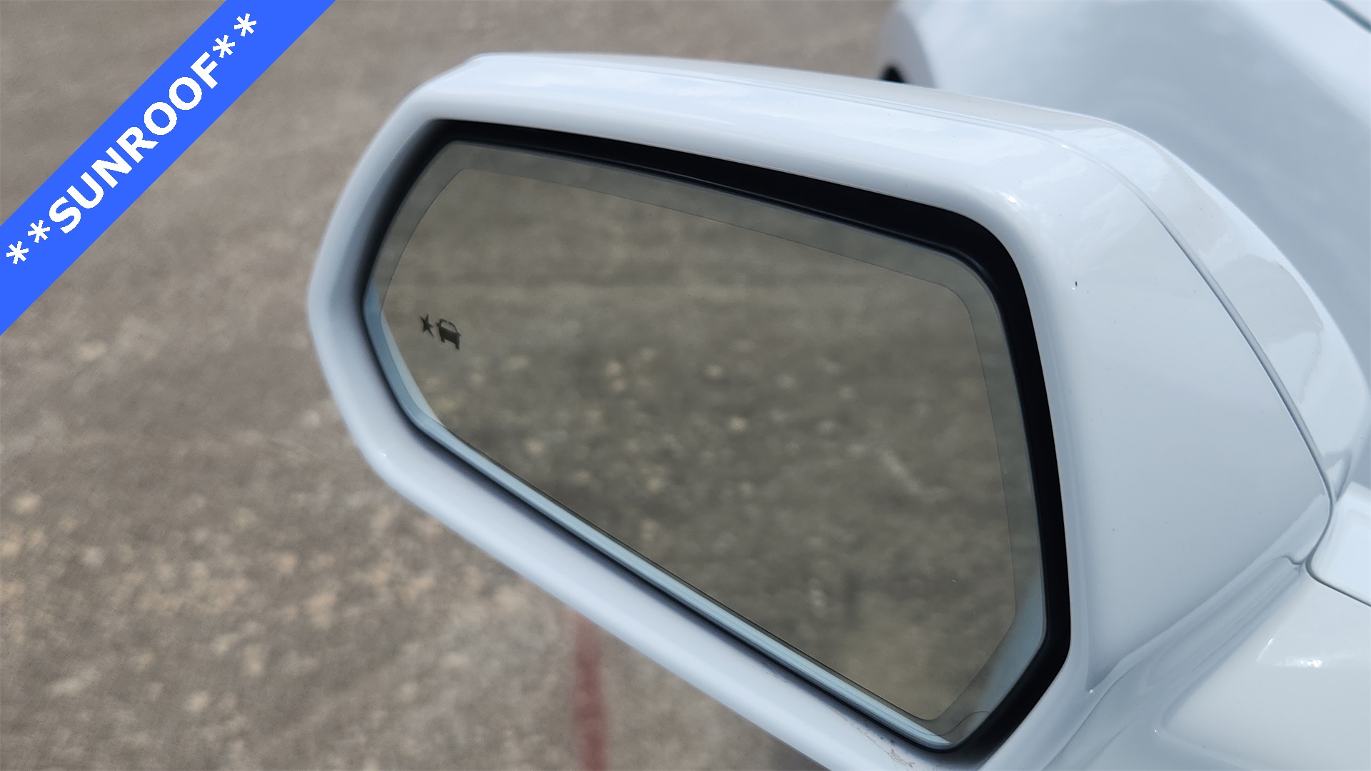 Vehicle image 28 of 35