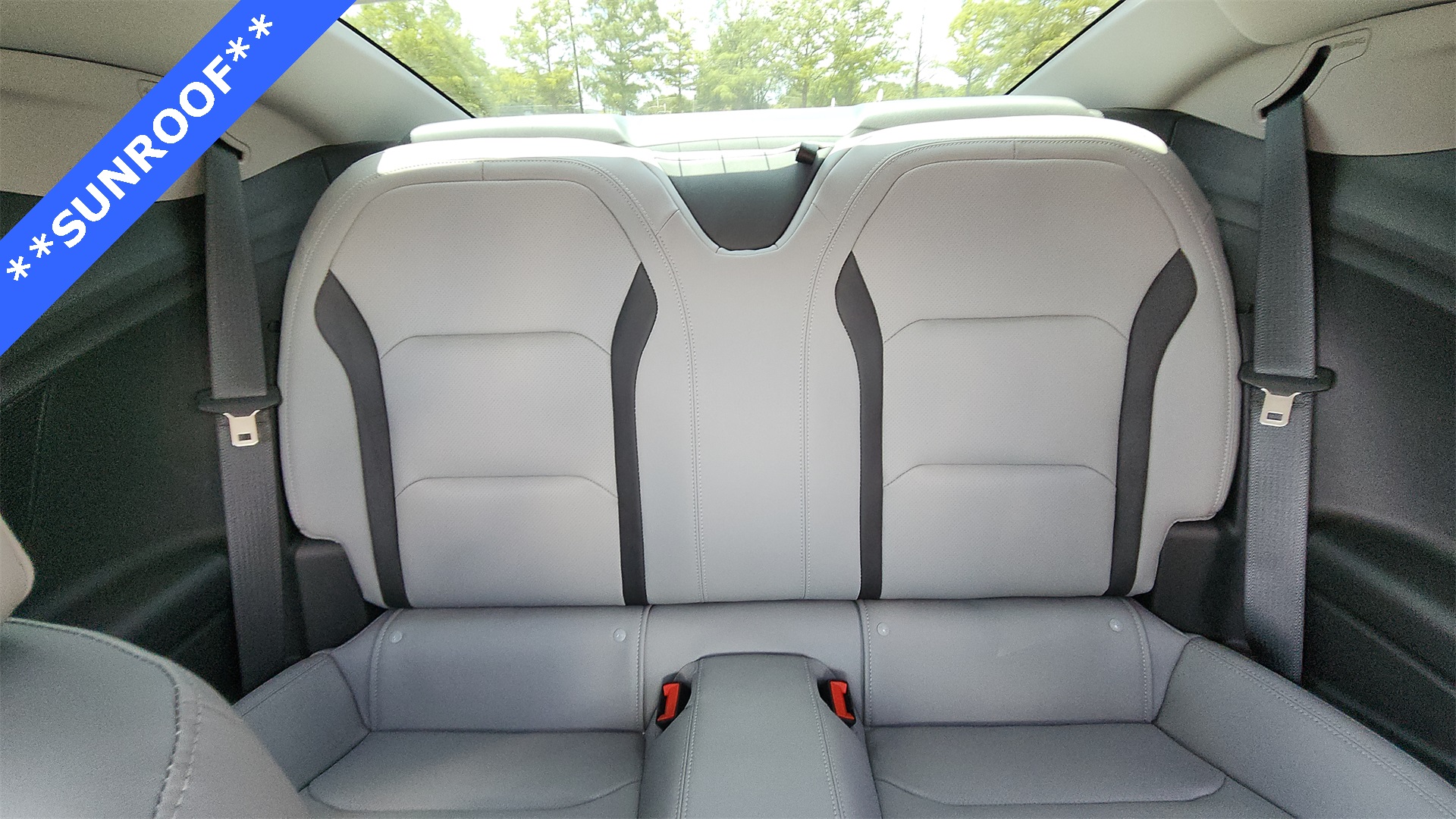 Vehicle image 15 of 35