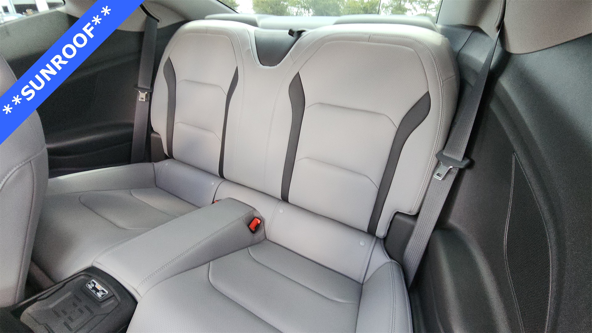 Vehicle image 12 of 35