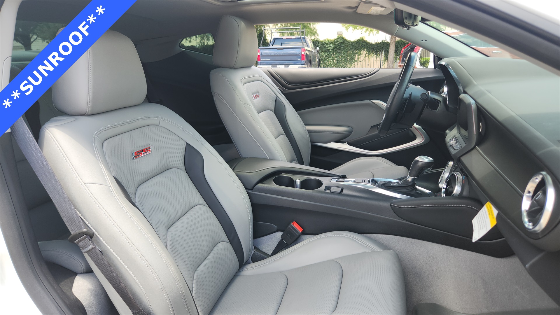 Vehicle image 13 of 35