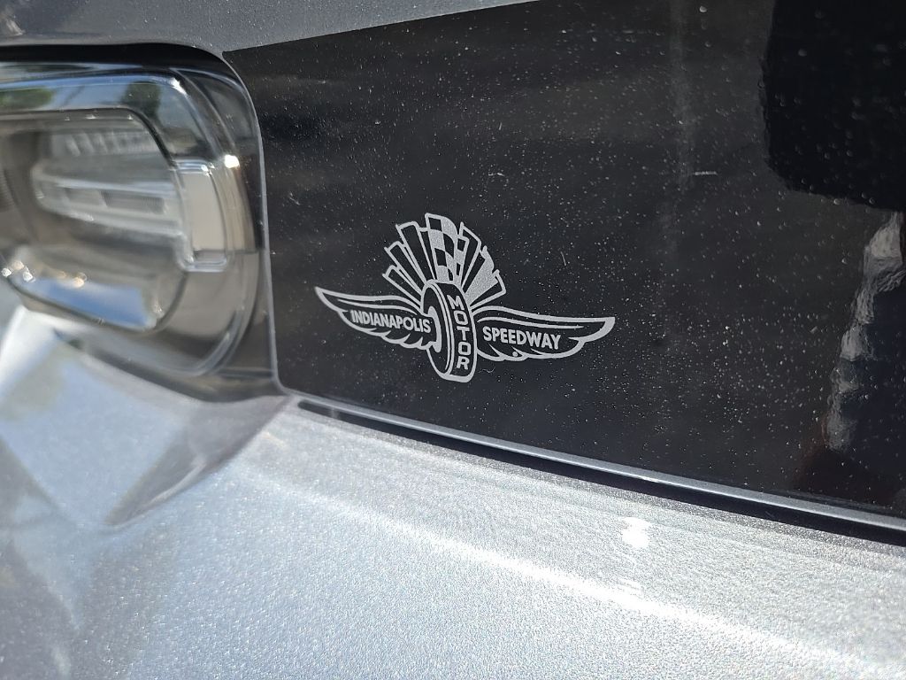 Vehicle image 41 of 53