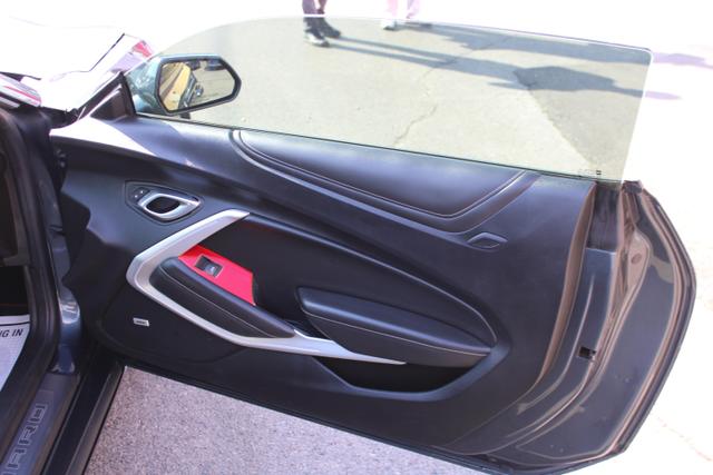 Vehicle image 34 of 40