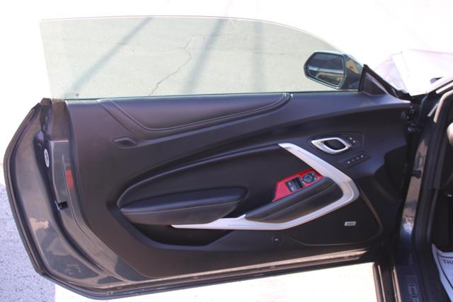 Vehicle image 9 of 40