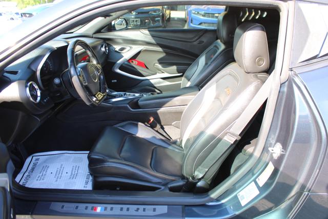 Vehicle image 13 of 40