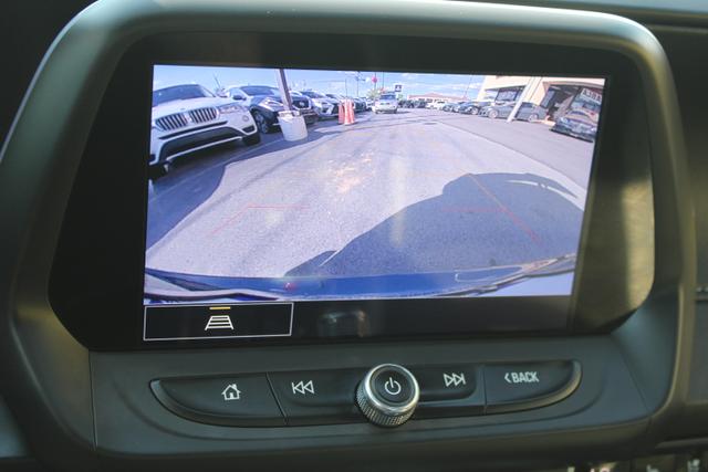 Vehicle image 20 of 40