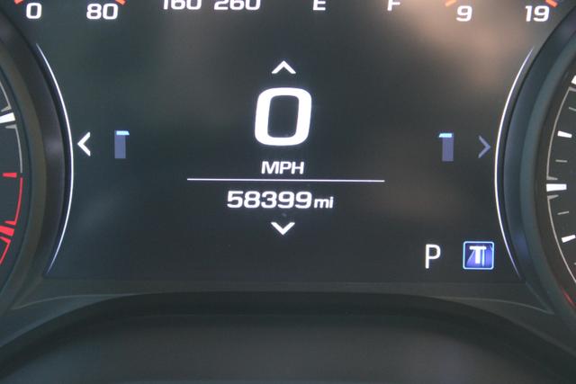 Vehicle image 16 of 40