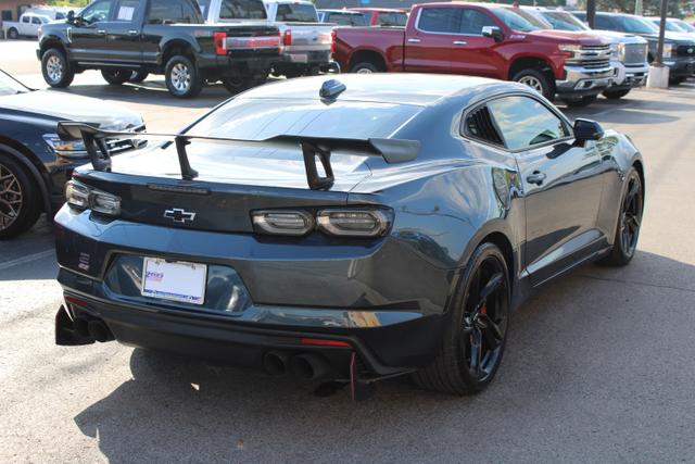 Vehicle image 4 of 40