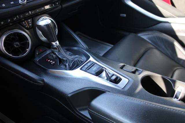 Vehicle image 19 of 40