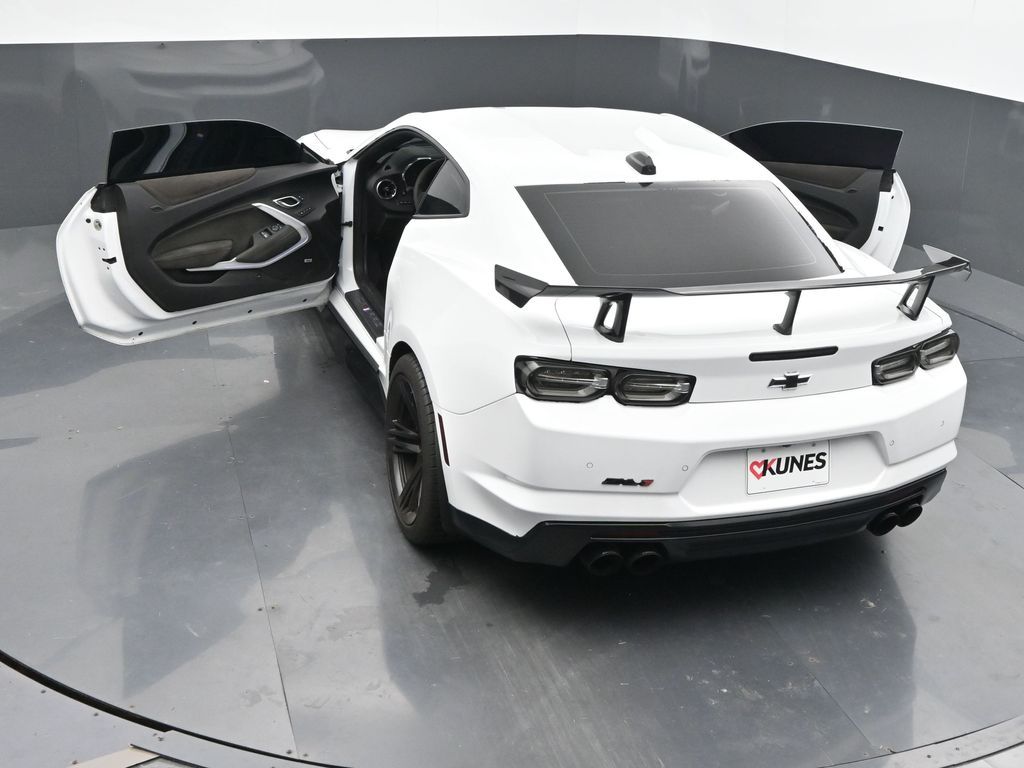 Vehicle image 42 of 69