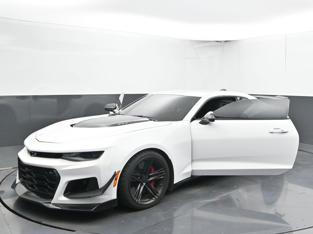 Vehicle image 2 of 69
