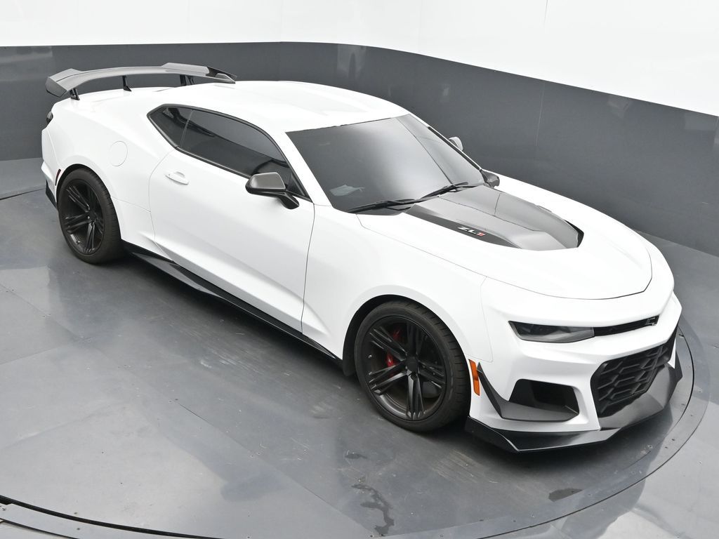 Vehicle image 11 of 69