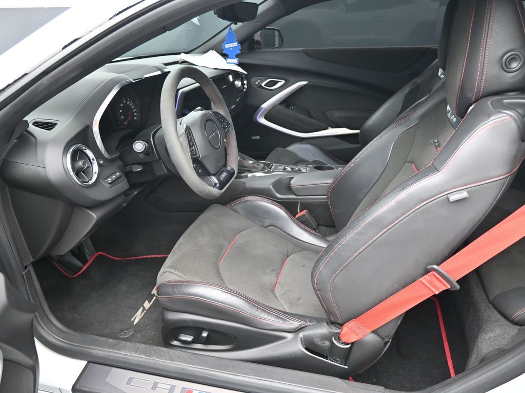 Vehicle image 62 of 69