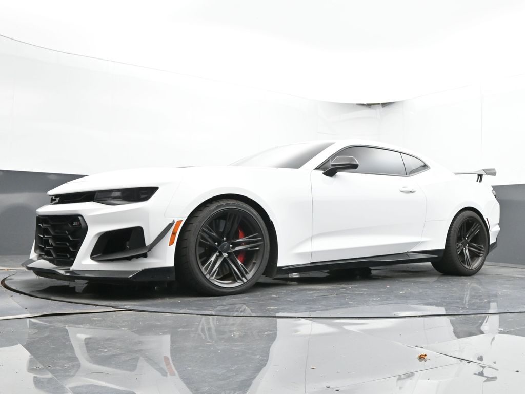 Vehicle image 7 of 69