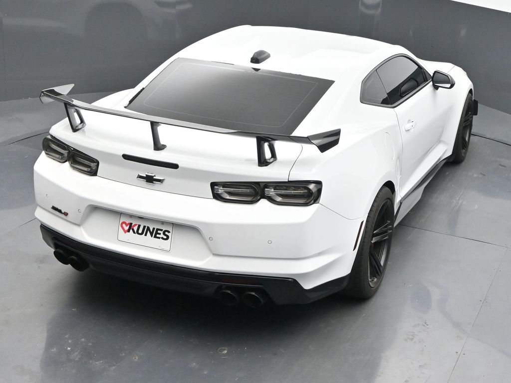 Vehicle image 34 of 69