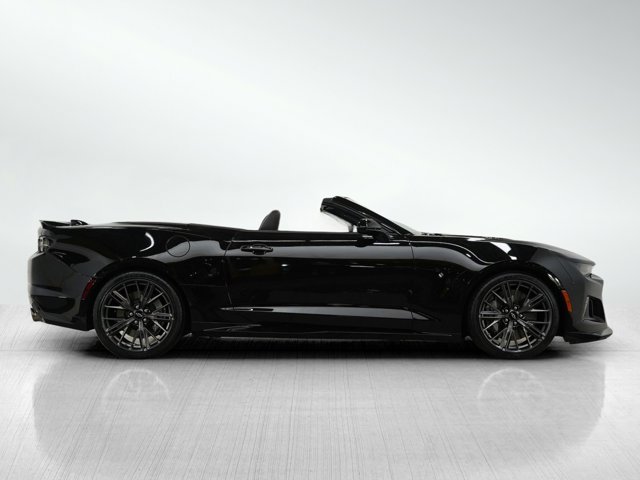 2021 Chevrolet Camaro ZL1 Image 5 of 35