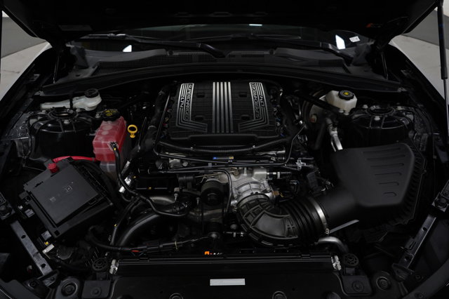 2021 Chevrolet Camaro ZL1 Image 12 of 35