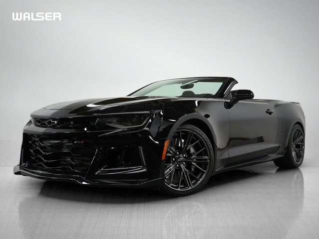 2021 Chevrolet Camaro ZL1 Image 2 of 35