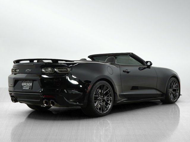 2021 Chevrolet Camaro ZL1 Image 7 of 35