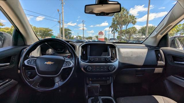 Vehicle image 25 of 29