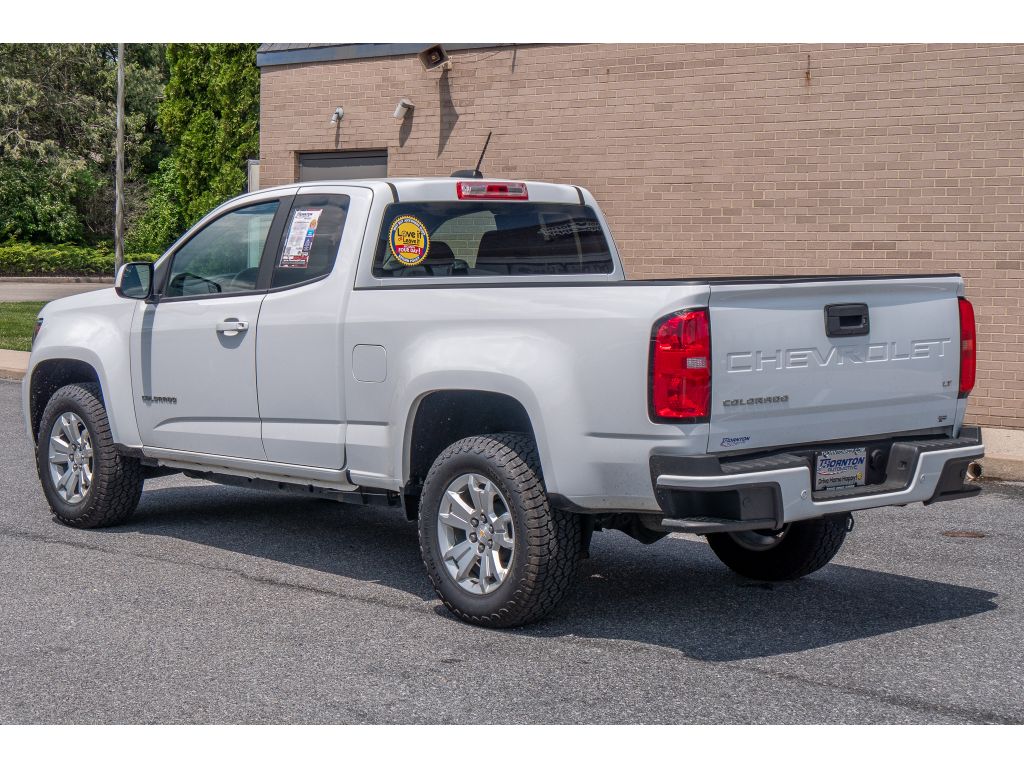 Vehicle image 8 of 29